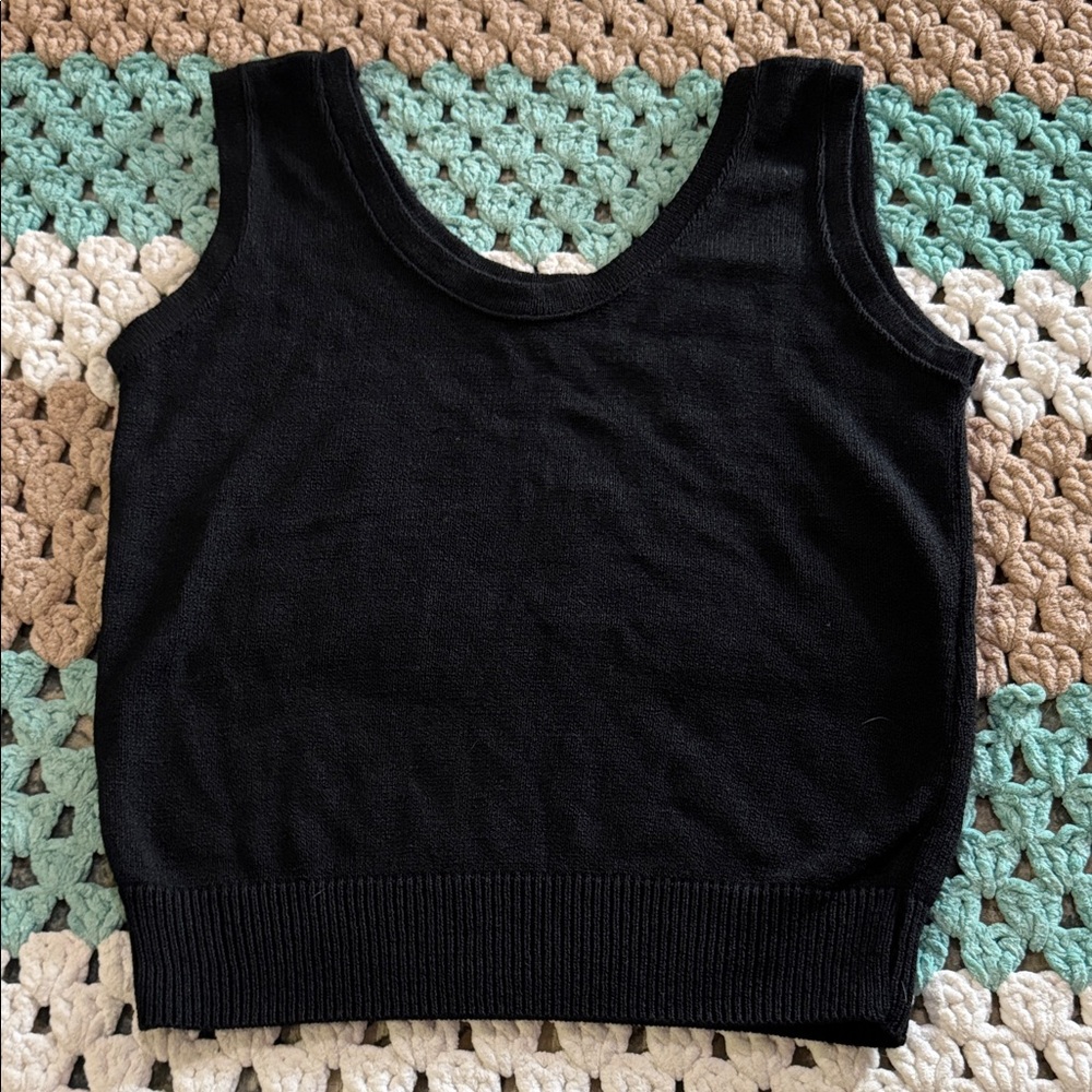 San Remo Black Sleeveless Knit Top Shirt Womans sz Small